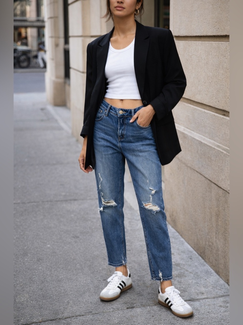 Silver Jeans Co Cool girl boyfriend fit intentional distressed mid rise denim